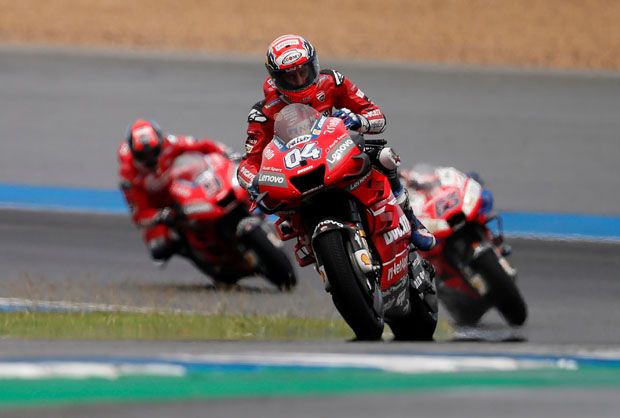 Naik Podium ke-100,...