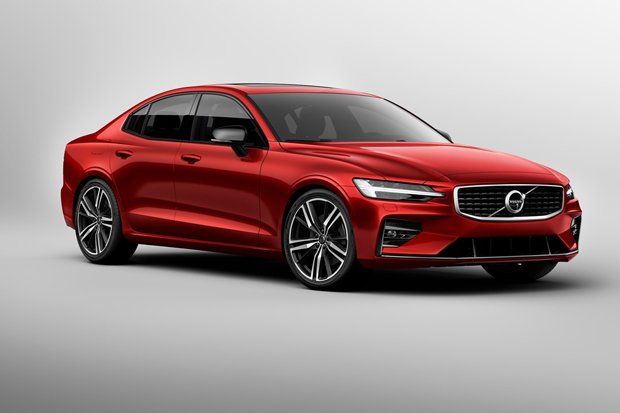 Volvo Perkenalkan Tiga...