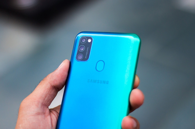 Atasi Lowbat, Samsung...