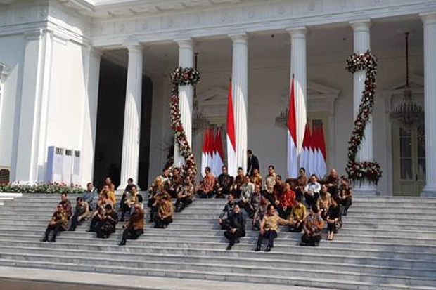 Umumkan Menteri, Jokowi:...