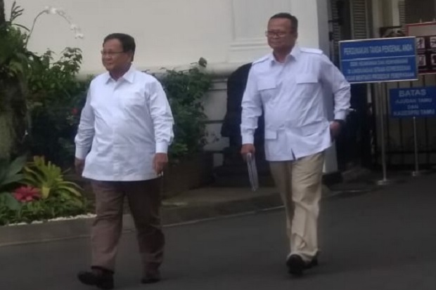 Umumkan Prabowo Menhan,...