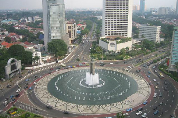 Pembentang Spanduk di...