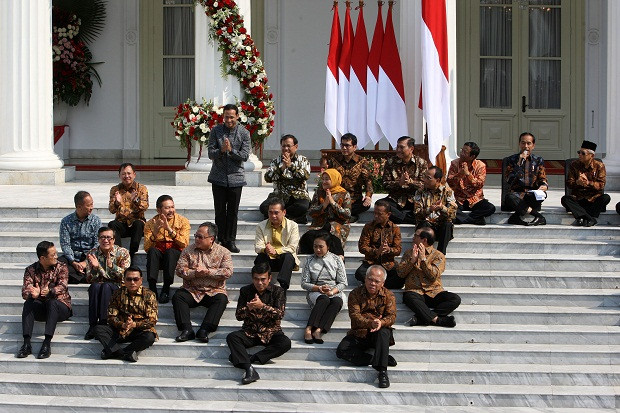 Johnny G Plate Ditunjuk...