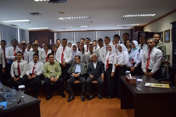Perluas Wawasan, Calon...