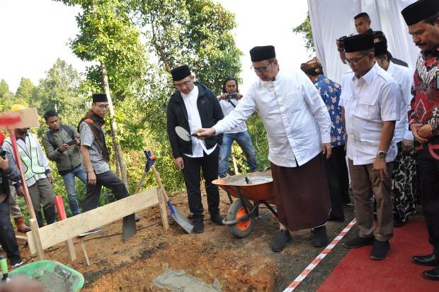 Gubenur Banten: Datang...
