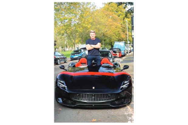 Gordon Ramsay Beli Ferrari...