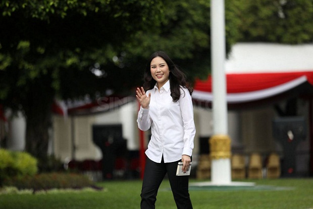 Masuk ke Pemerintahan,...