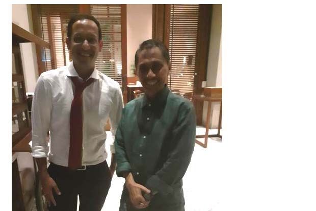 Bupati Nelson Sambangi...