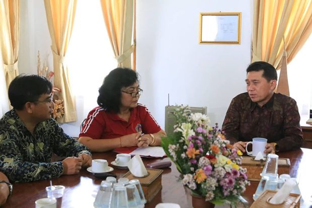 Bupati Suwirta Minta...
