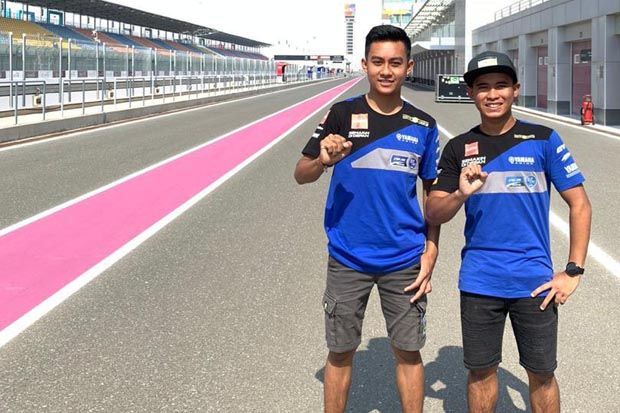 Dua Pembalap Yamaha...
