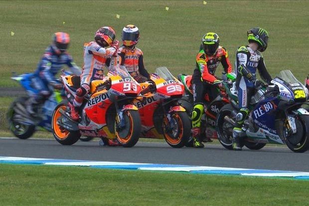 Lorenzo: Seharusnya...
