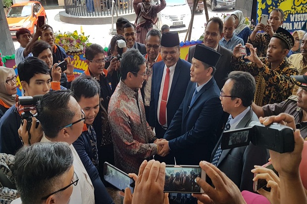 Sandiaga Uno: Beri Kesempatan...