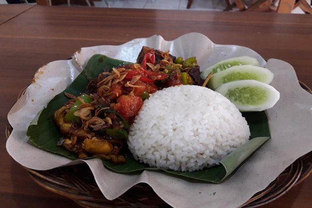 Khas Lezatnya Iga Gongso...