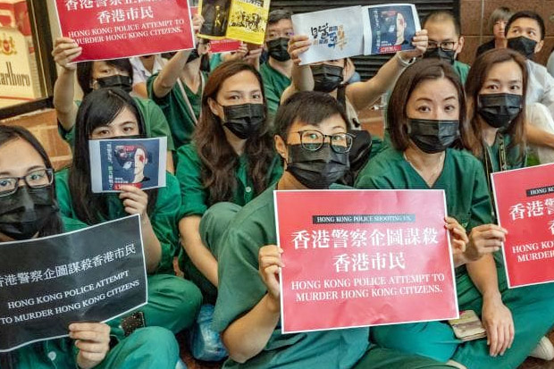 Paramedis Hong Kong...