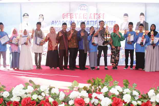 Peringati Hari Santri,...