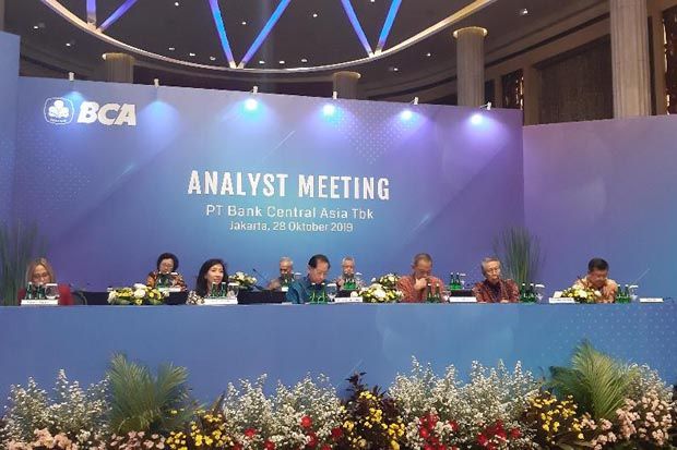 BCA Cetak Laba Bersih...