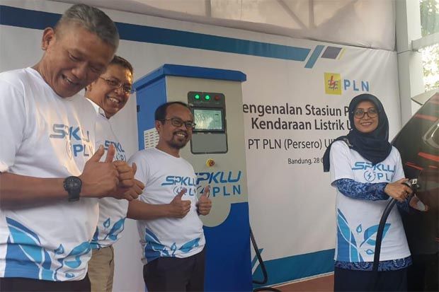 Sambut Mobil Listrik,...