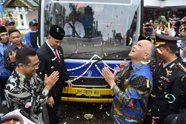 Wali Kota Fasha Luncurkan...