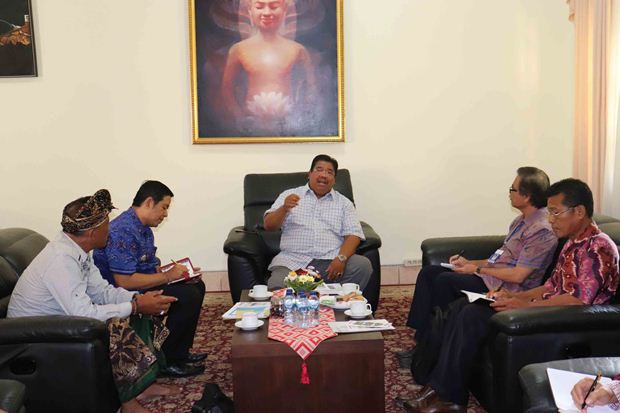 Kembangkan Olahan Bandeng,...