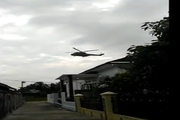 Helikopter Terbang Terlalu...