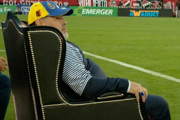 Bagaikan Raja, Maradona...