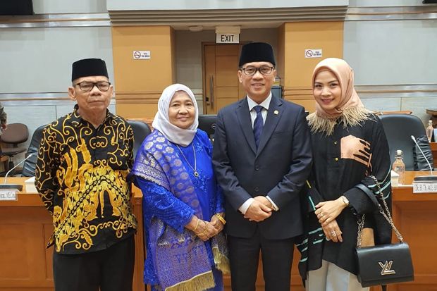 Dilantik Jadi Ketua...