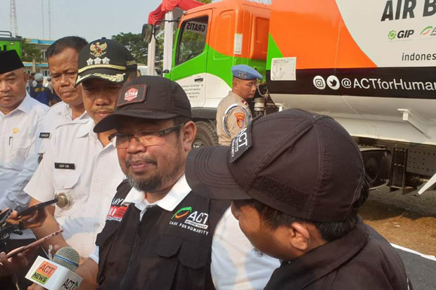 Distribusikan Air Bersih...