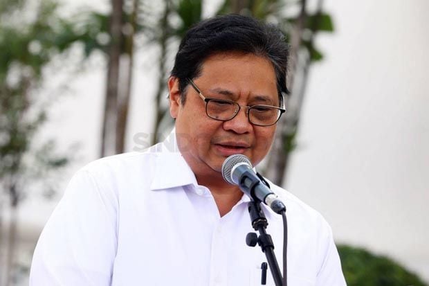 Menko Airlangga Panggil...