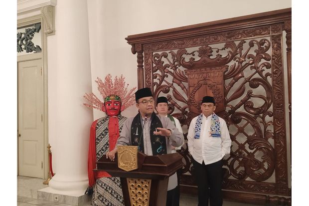 Resmi, Anies Tetapkan...