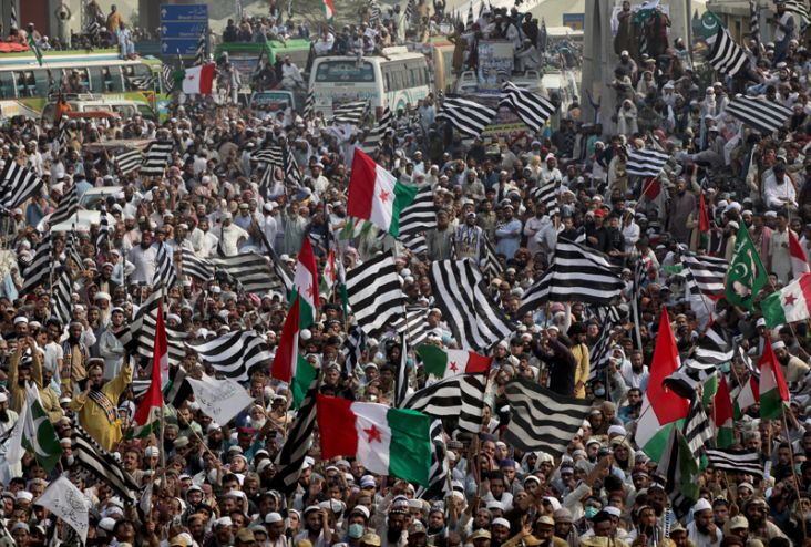 Demonstran Pakistan...