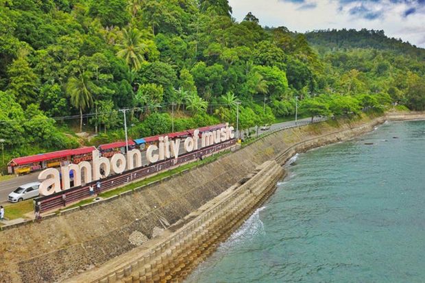 Ambon Gabung Sevilla...