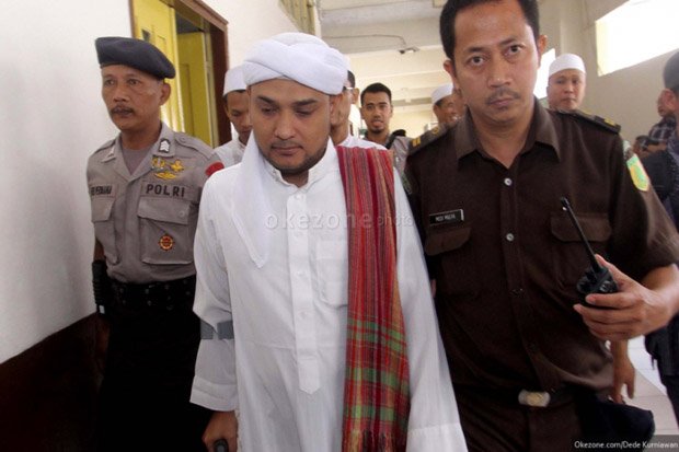 Soal Pelarangan Cadar...