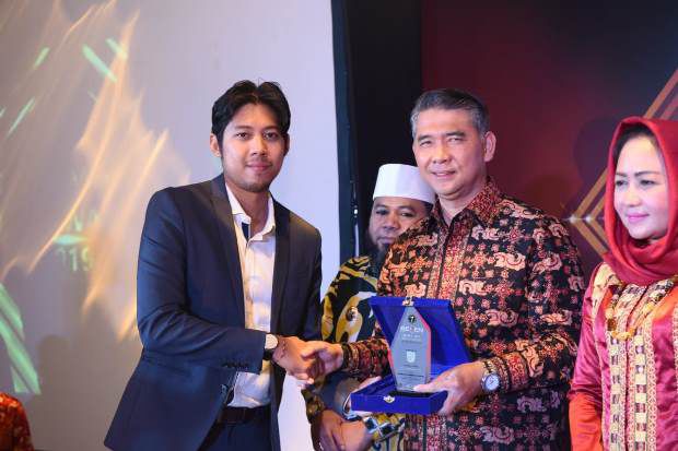 Syarif Fasha Raih Predikat...