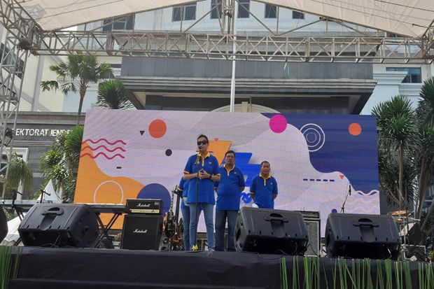 Peringati Hari Oeang,...
