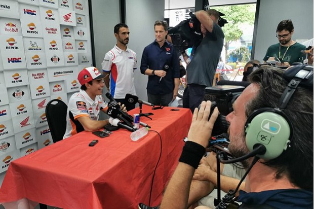 Marquez Kecewa Berat...