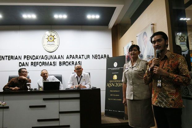 Lima PNS Inspiratif...