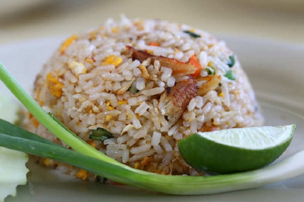 Apakah Makan Nasi Bisa...