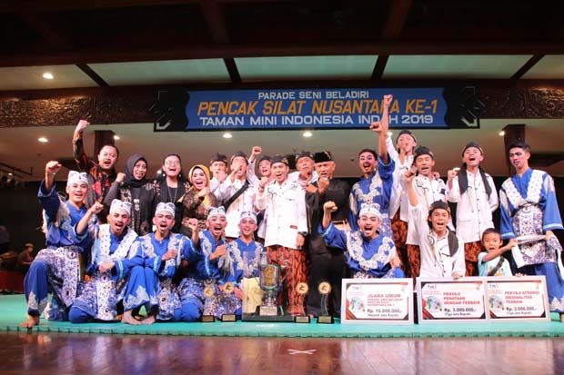 TMII Gelar Parade Seni...