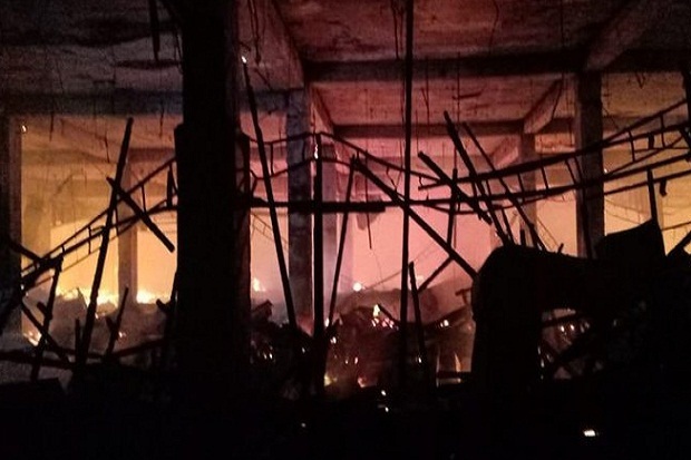 Gedung Hailai Terbakar,...