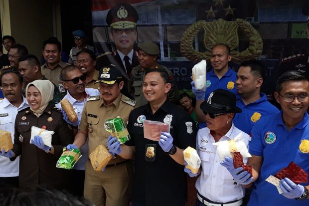 Polres Jakarta Barat...