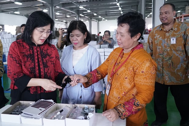 Impor Kacamata Sangat...