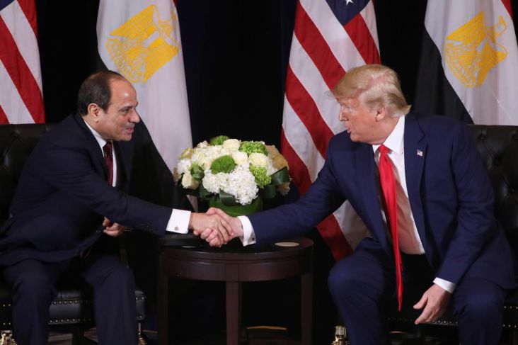 Trump Bertemu Presiden...