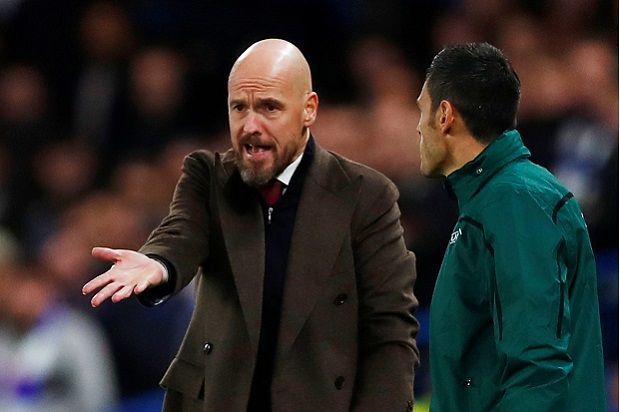 Pelatih Ajax Frustrasi...