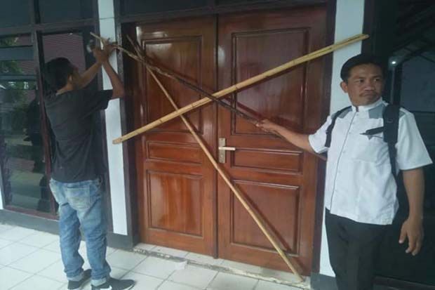 Protes Uang Perjalanan...