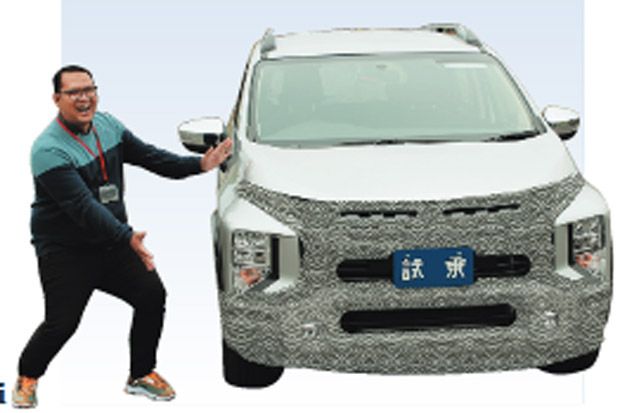 Mitsubishi Menembus...