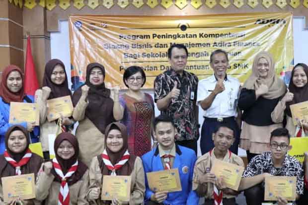 Lima SMK Jakarta Terima...