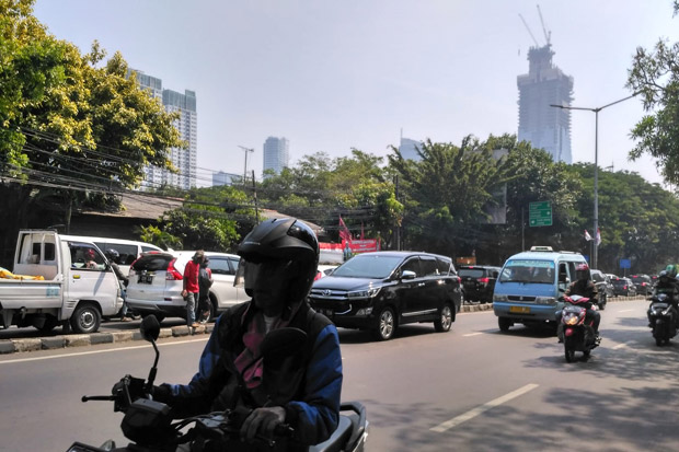 Kemacetan Parah di Jalan...