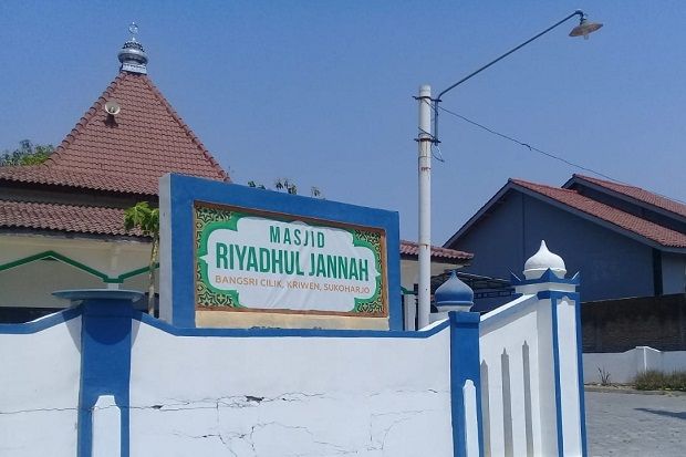 Viral Tanah Masjid di...