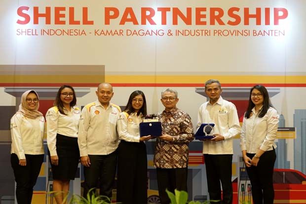 Shell Gandeng Kadin...