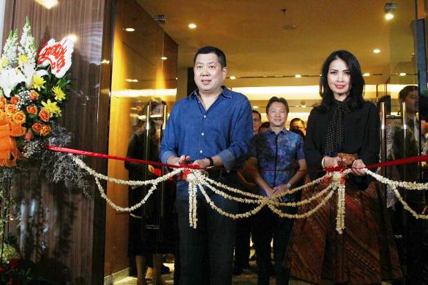 Resmi Dibuka, MNC X...